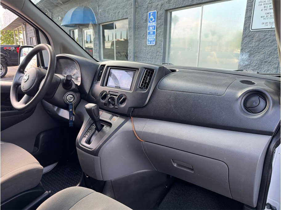 Used 2017 Nissan NV200 S image 17