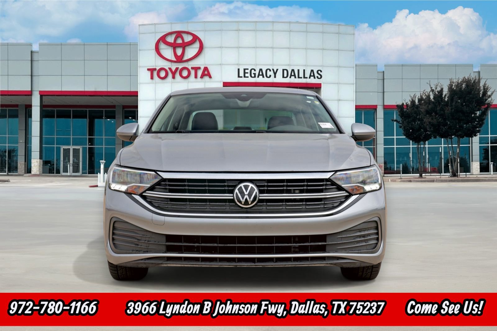 Used 2024 Volkswagen Jetta SE FWD image 6