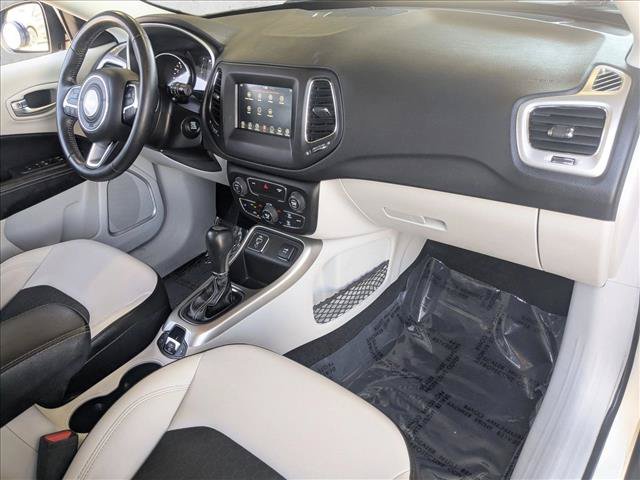 Used 2019 Jeep Compass Latitude FWD image 24