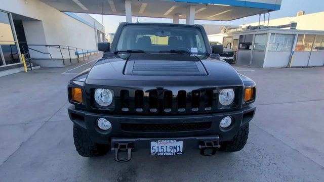 Used 2009 HUMMER H3T AWD/4WD image 3