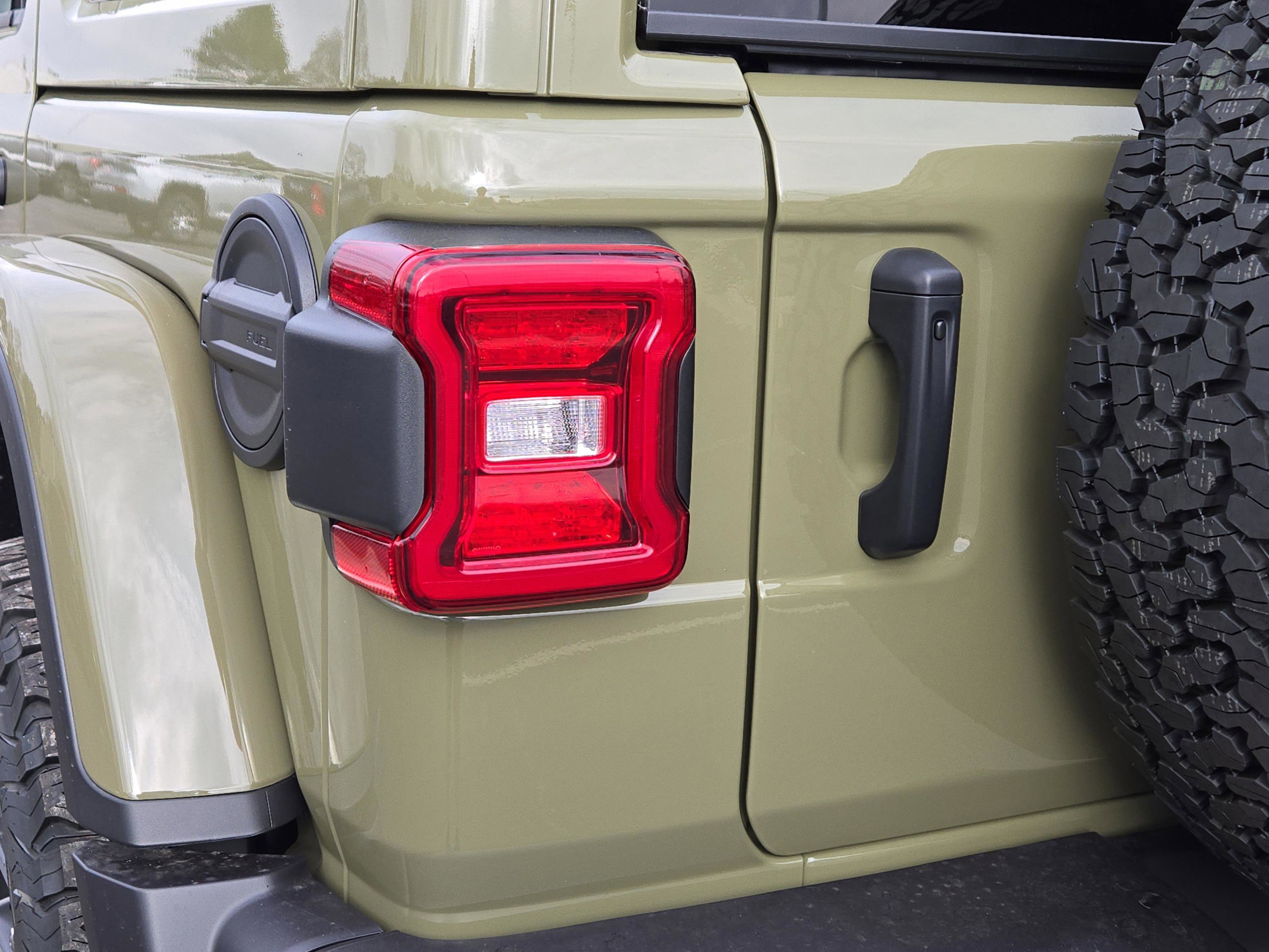 New 2026 Jeep Wrangler Unlimited Rubicon w/ Safety Group AWD/4WD image 9