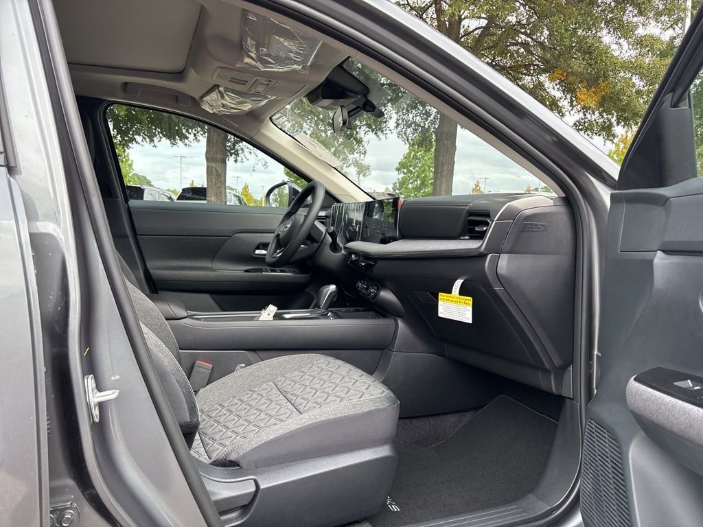 New 2026 Nissan Kicks SV w/ SV Premium Package FWD image 18