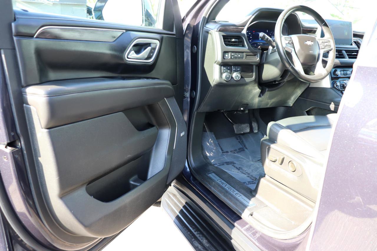 Used 2024 Chevrolet Tahoe LT AWD/4WD image 10
