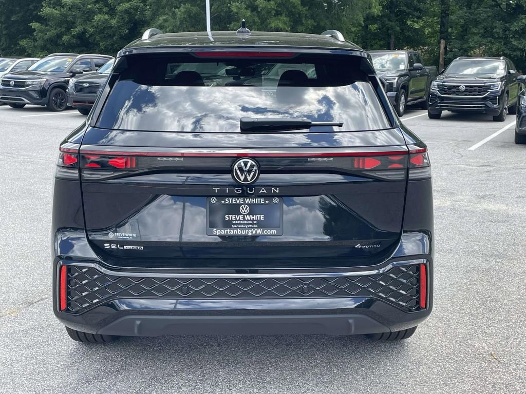 New 2026 Volkswagen Tiguan SEL R-Line AWD/4WD image 6