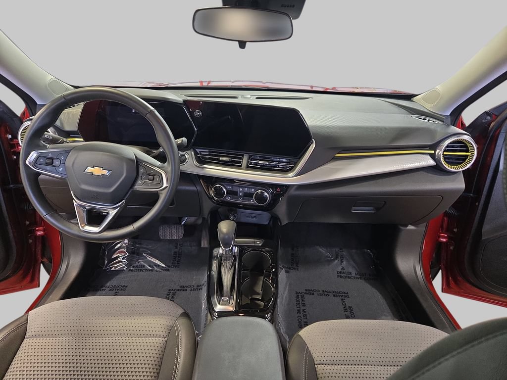 Used 2024 Chevrolet Trax LT w/ Driver Confidence Package FWD image 10