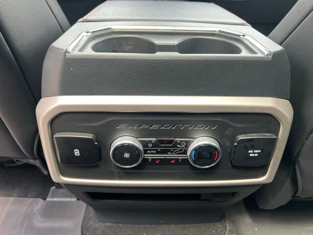 Used 2024 Ford Expedition Limited AWD/4WD image 21