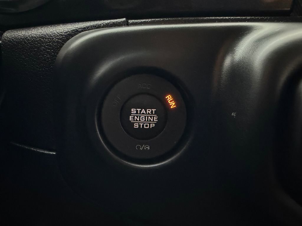 Used 2023 Jeep Wrangler Altitude image 24