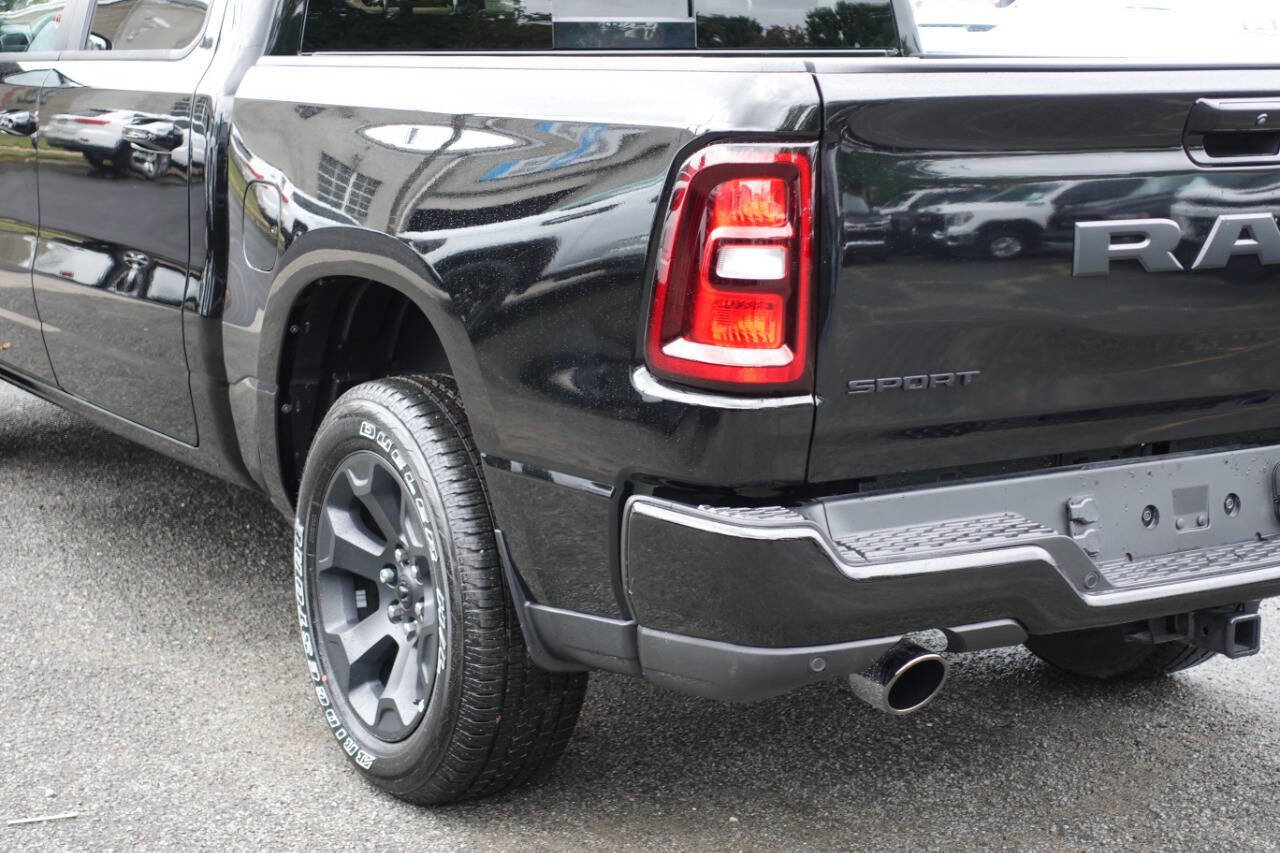 Used 2025 RAM 1500 Sport w/ Sport Level 1 Equipment Group AWD/4WD image 13
