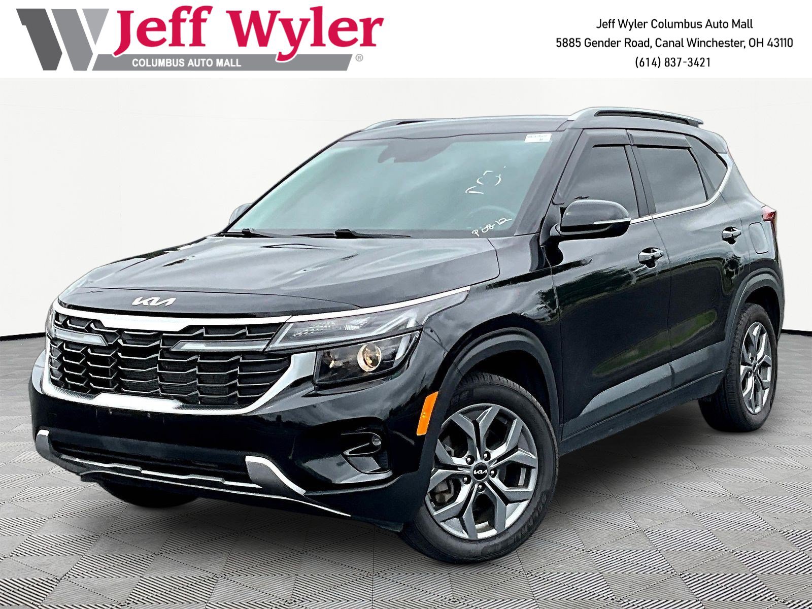 Used 2024 Kia Seltos S AWD/4WD image 1