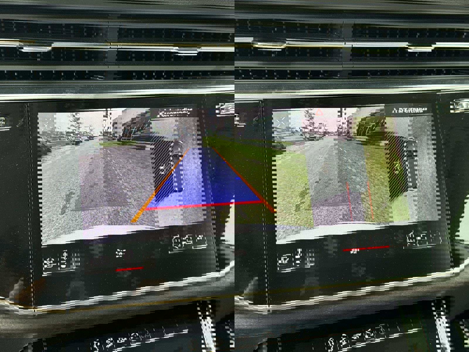 Used 2023 Audi Q8 Premium Plus image 27