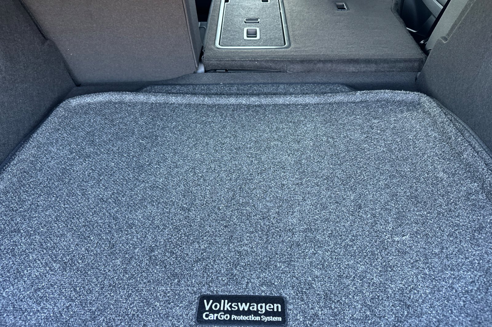 New 2026 Volkswagen Taos SE image 15