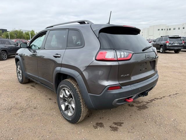 Used 2019 Jeep Cherokee Trailhawk w/ Comfort/Convenience Group AWD/4WD image 3