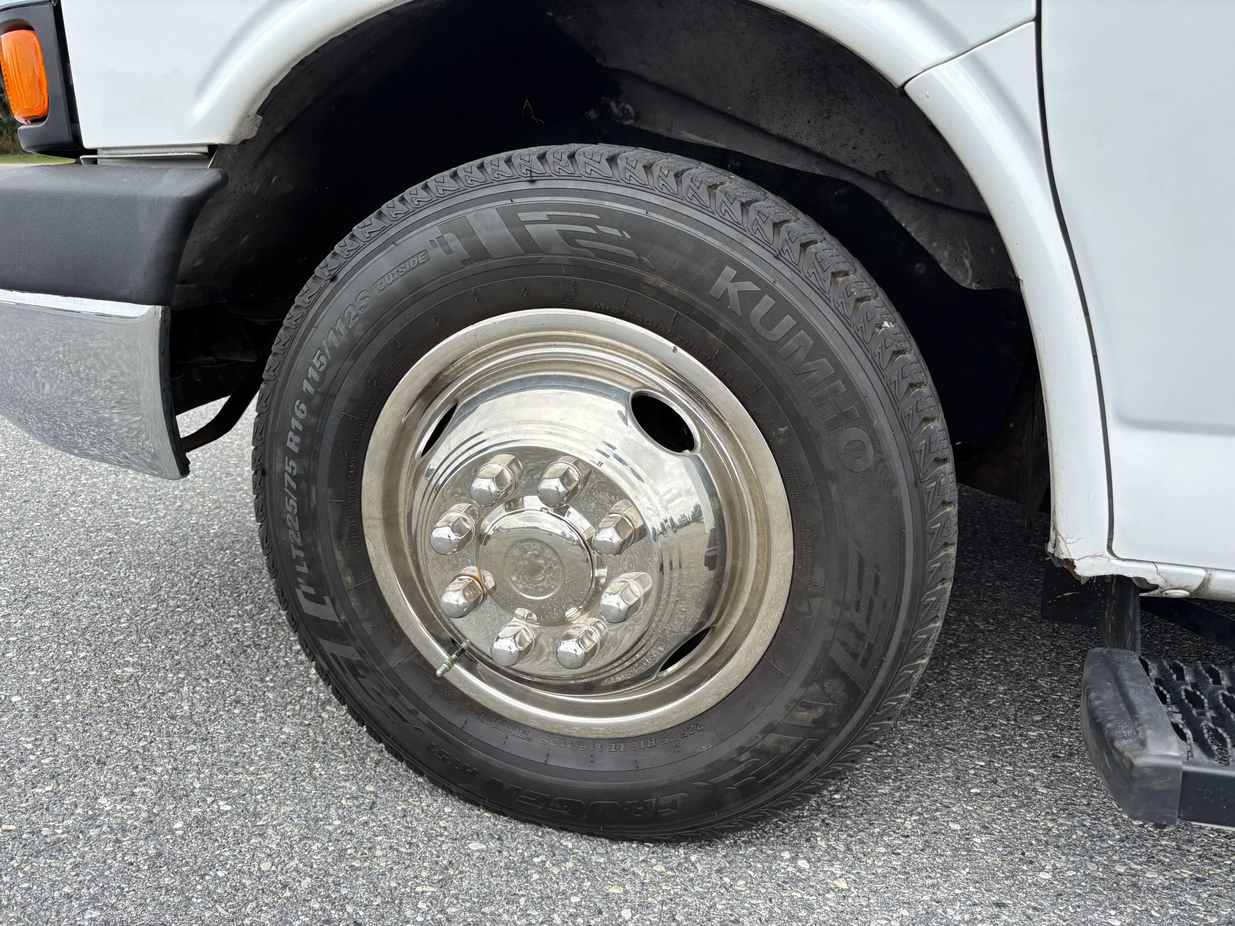 Used 2015 Chevrolet Express 4500 w/ Shuttle Bus Package RWD image 44