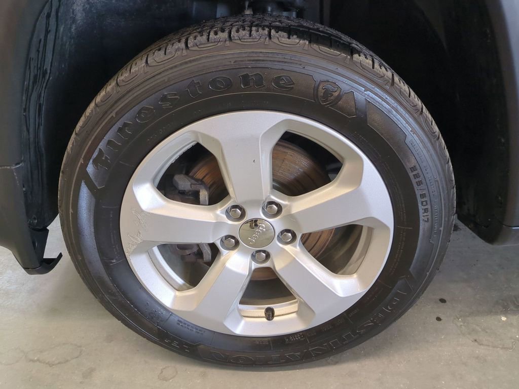 Used 2020 Jeep Compass Latitude w/ Cold Weather Group image 10