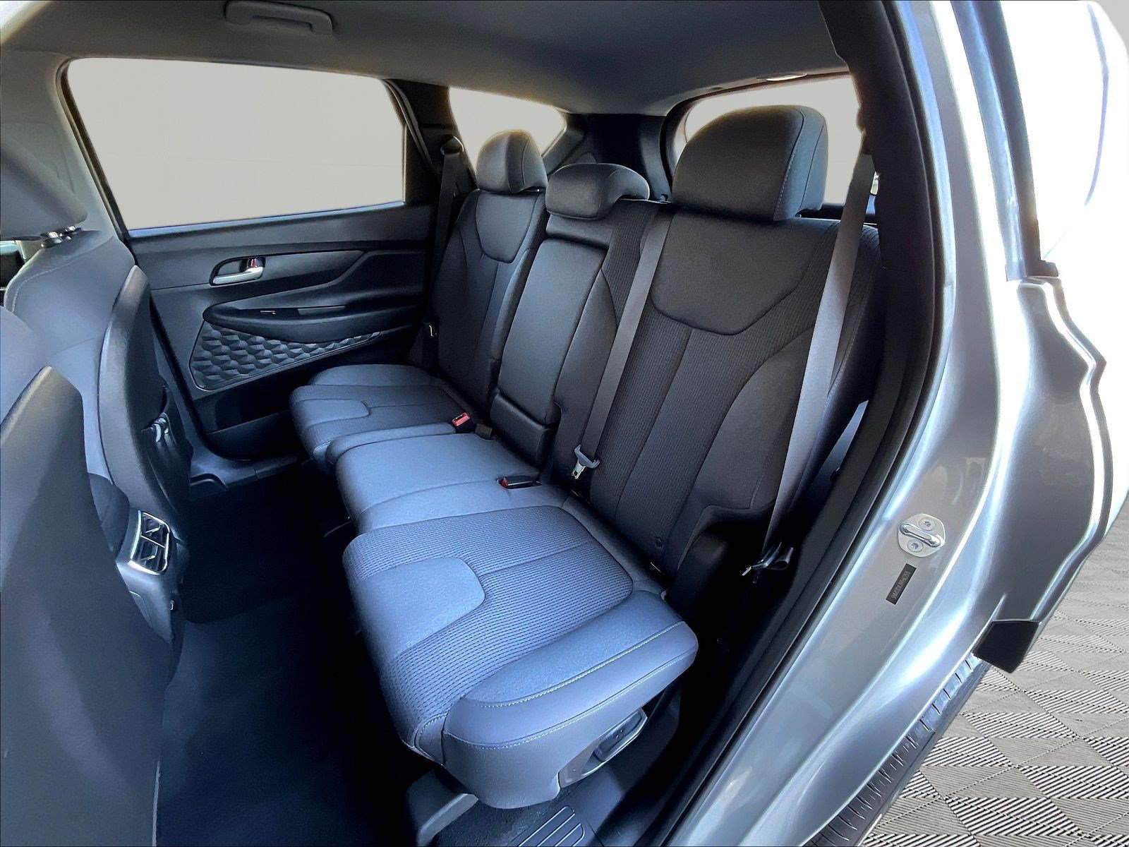 Used 2023 Hyundai Santa Fe SE AWD/4WD image 21
