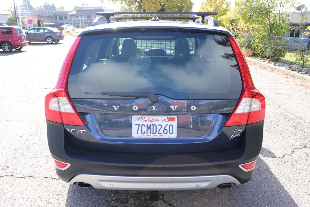 Used 2013 Volvo XC70 T6 image 6