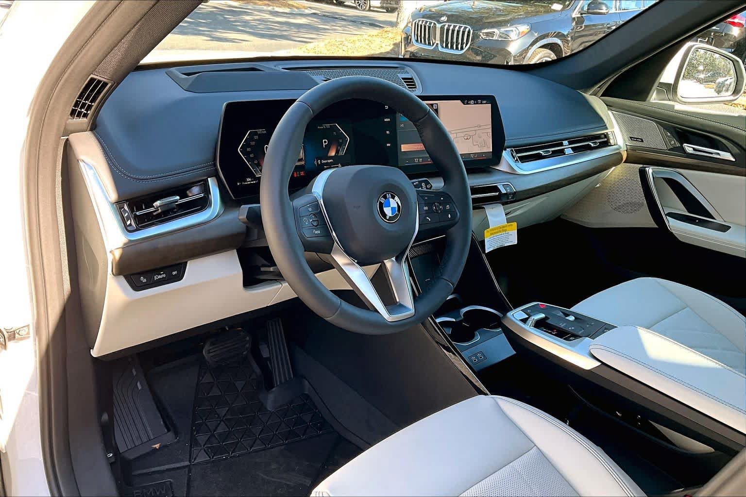 Used 2026 BMW X1 xDrive28i w/ Technology Package AWD/4WD image 8