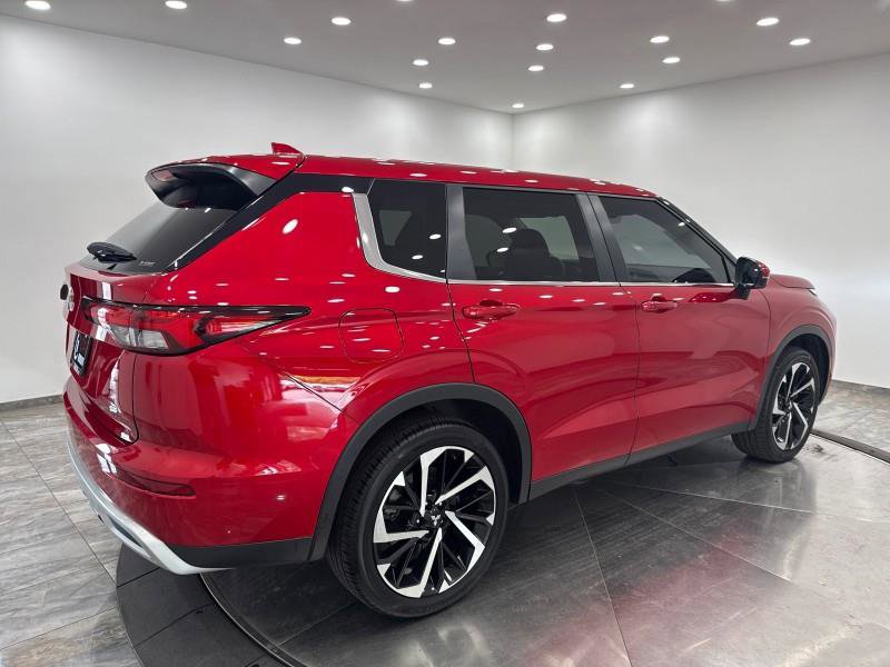 Used 2024 Mitsubishi Outlander SE image 35