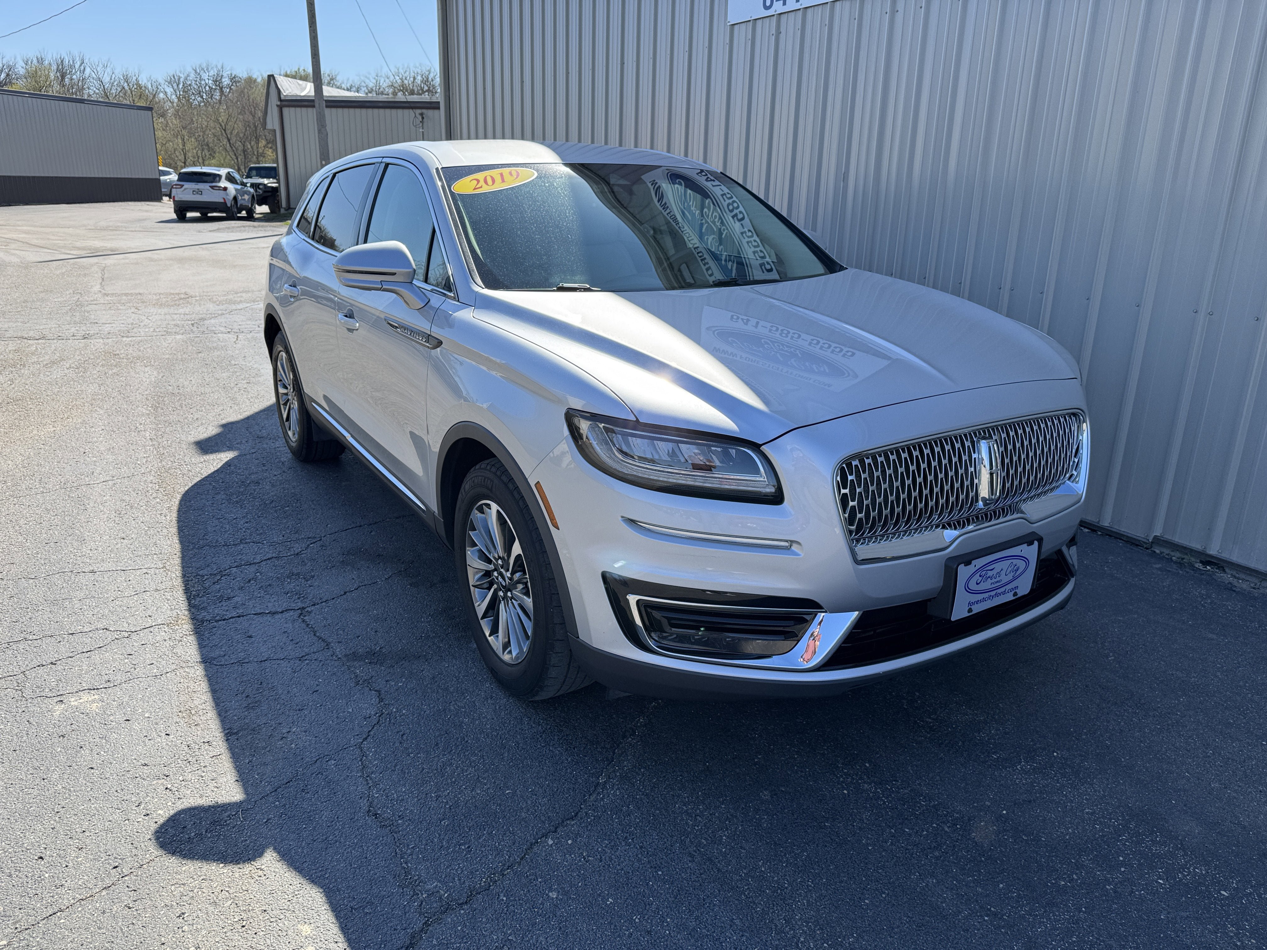 Used 2019 Lincoln Nautilus Select image 5