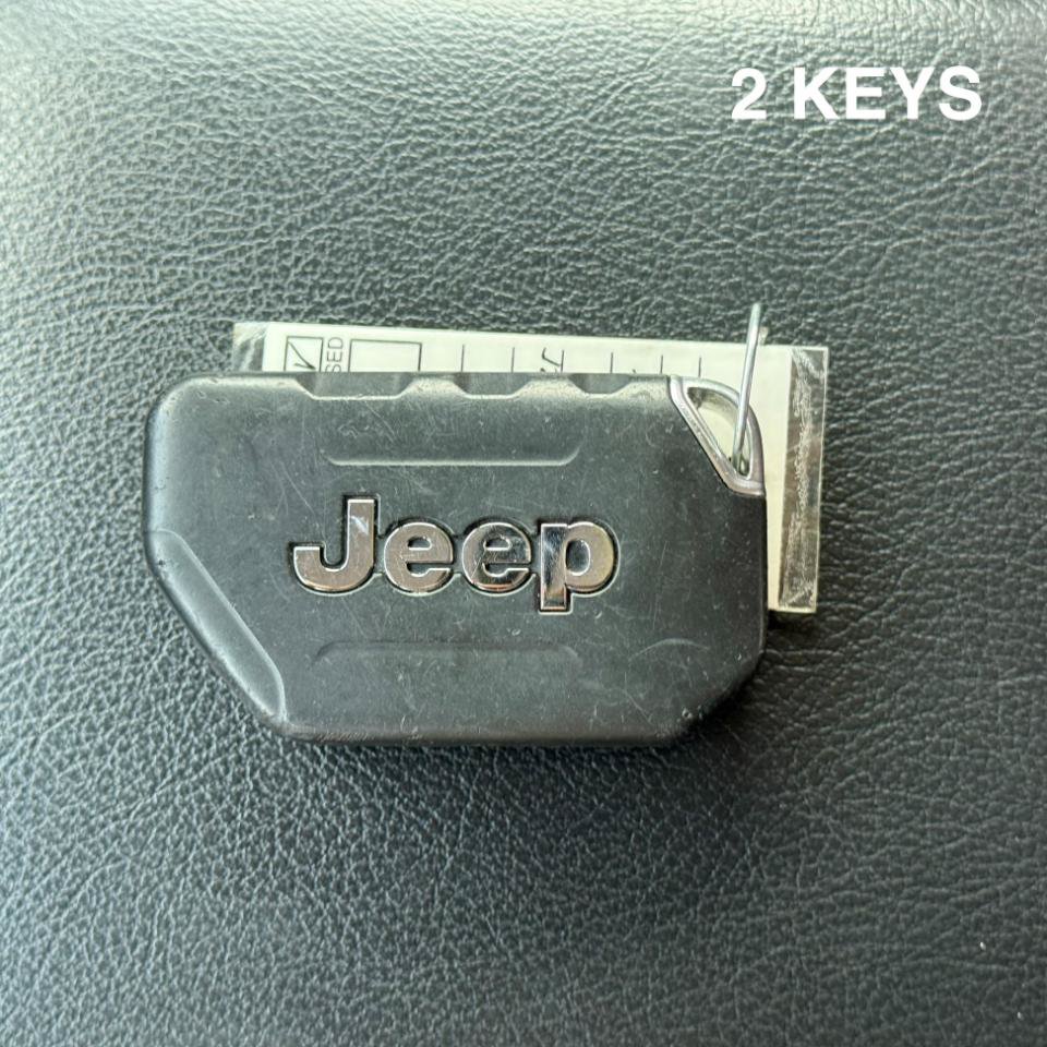 Used 2023 Jeep Wrangler Sport AWD/4WD image 32