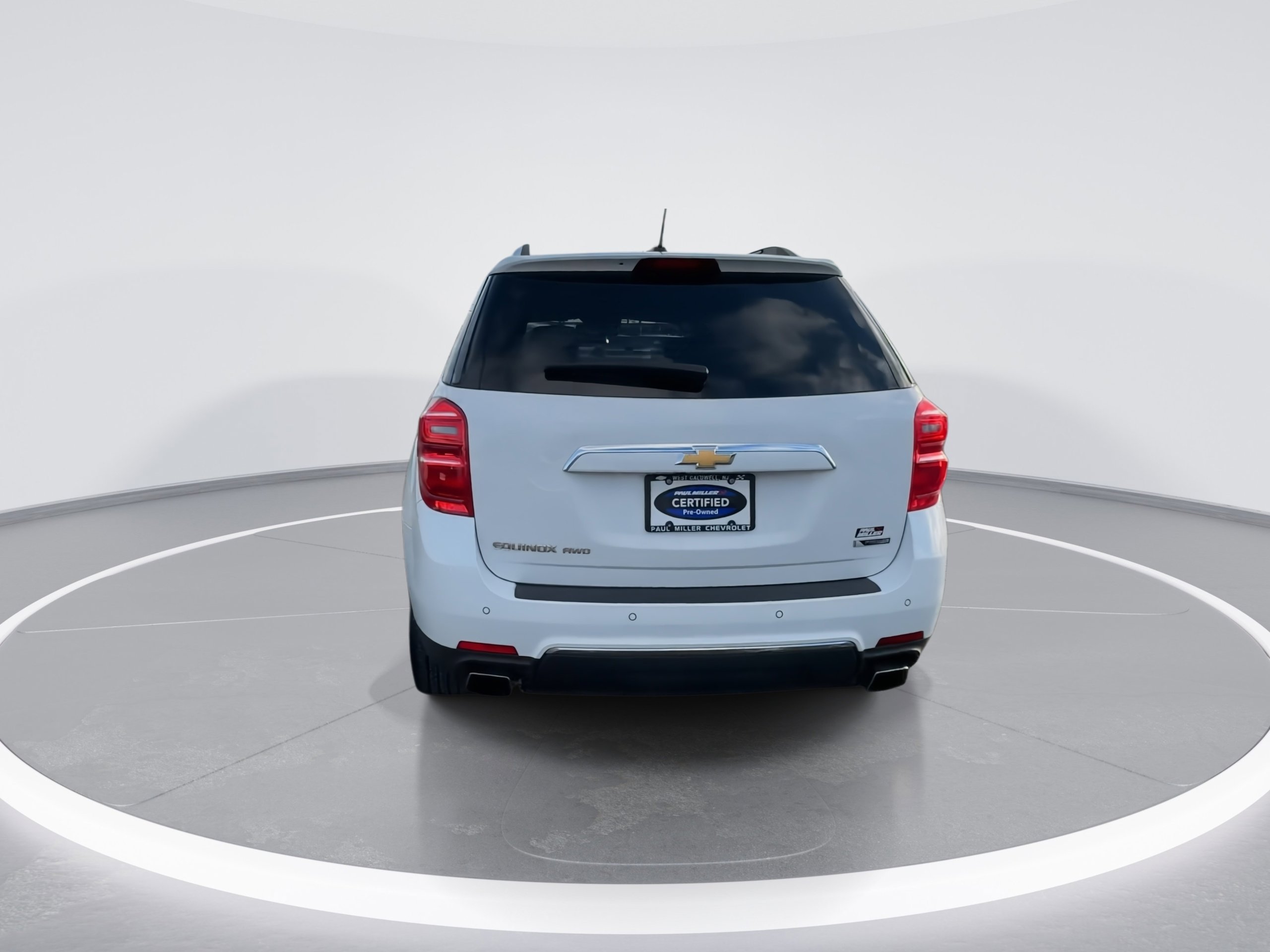 Used 2017 Chevrolet Equinox Premier w/ Enhanced Convenience Package image 7