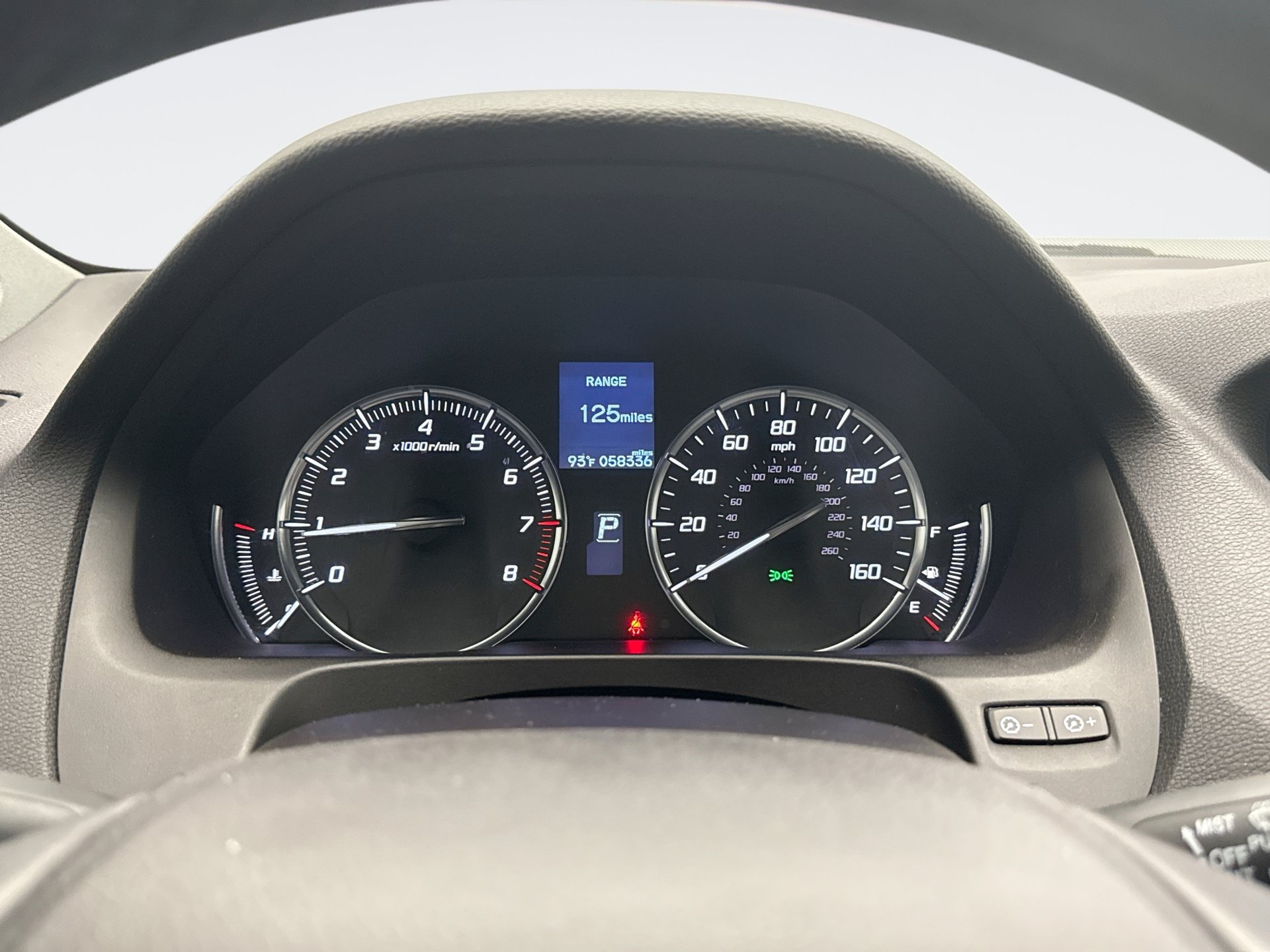 Used 2017 Acura TLX FWD image 9