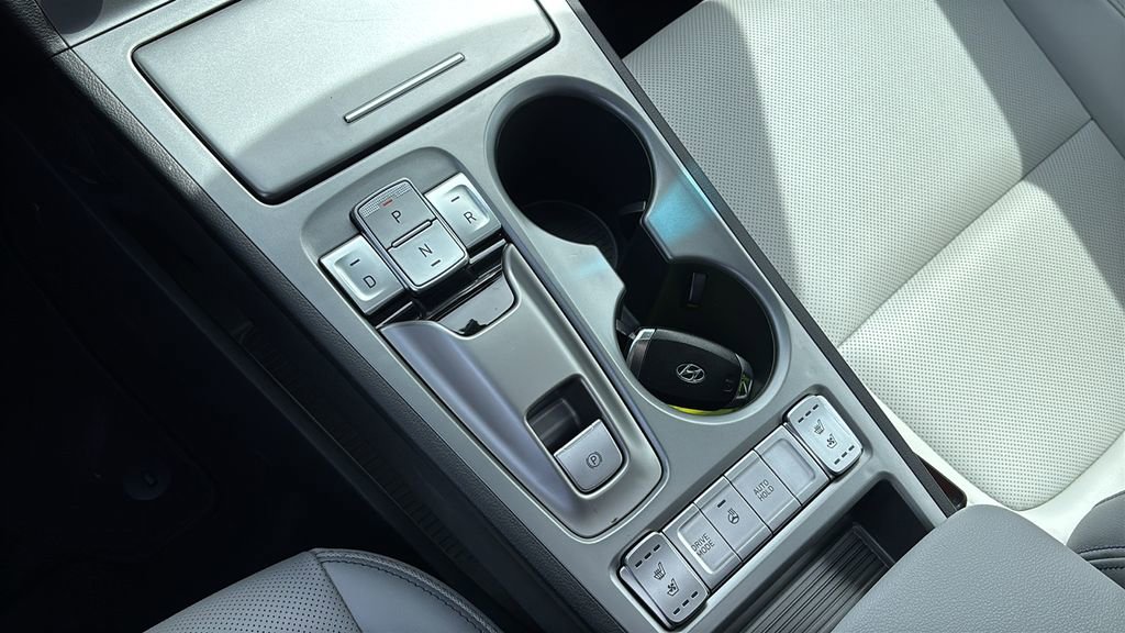 Used 2023 Hyundai Kona Limited w/ Cargo Package FWD image 21