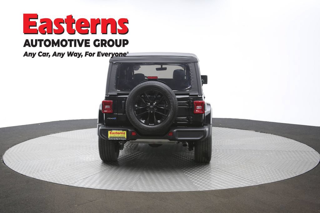 Used 2021 Jeep Wrangler Unlimited Sahara w/ Cold Weather Group AWD/4WD image 37