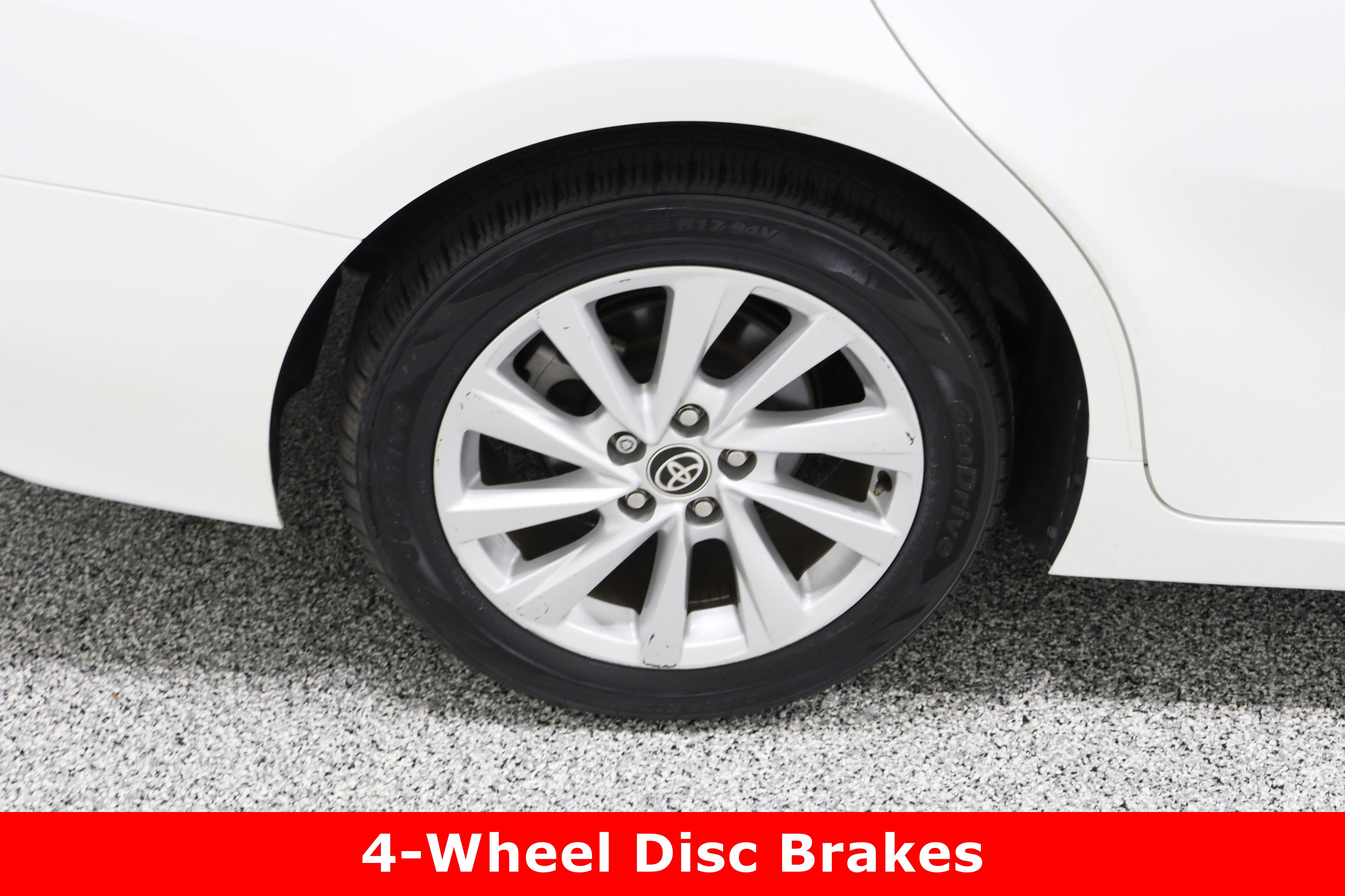 Used 2024 Toyota Camry LE image 6