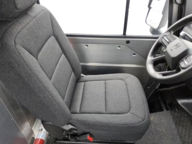 Used 2024 Chevrolet Brightdrop 600 w/ Commercial Equipment Package AWD/4WD image 33