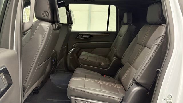 New 2026 Chevrolet Suburban High Country image 19