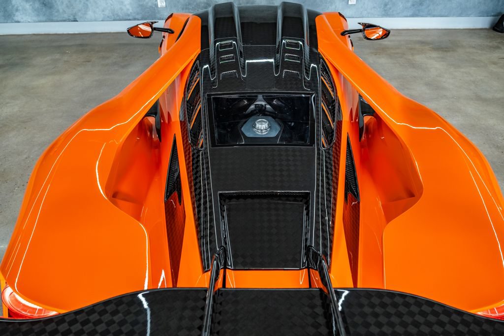 Used 2018 Ford GT RWD image 28