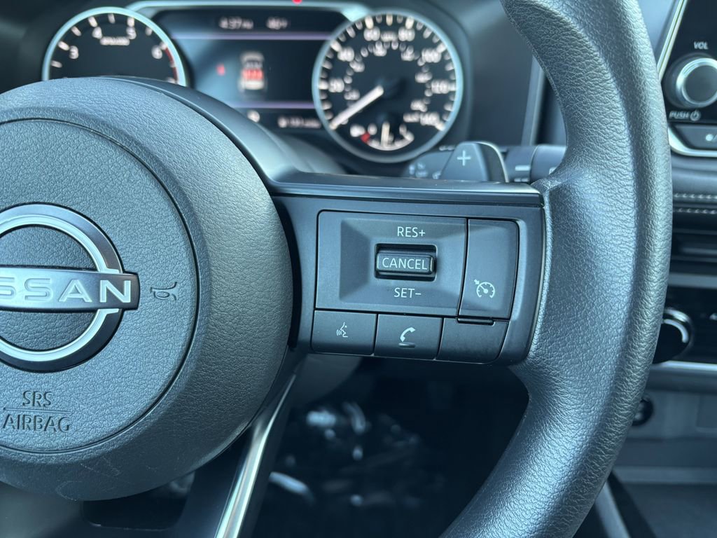 Used 2024 Nissan Rogue S image 16