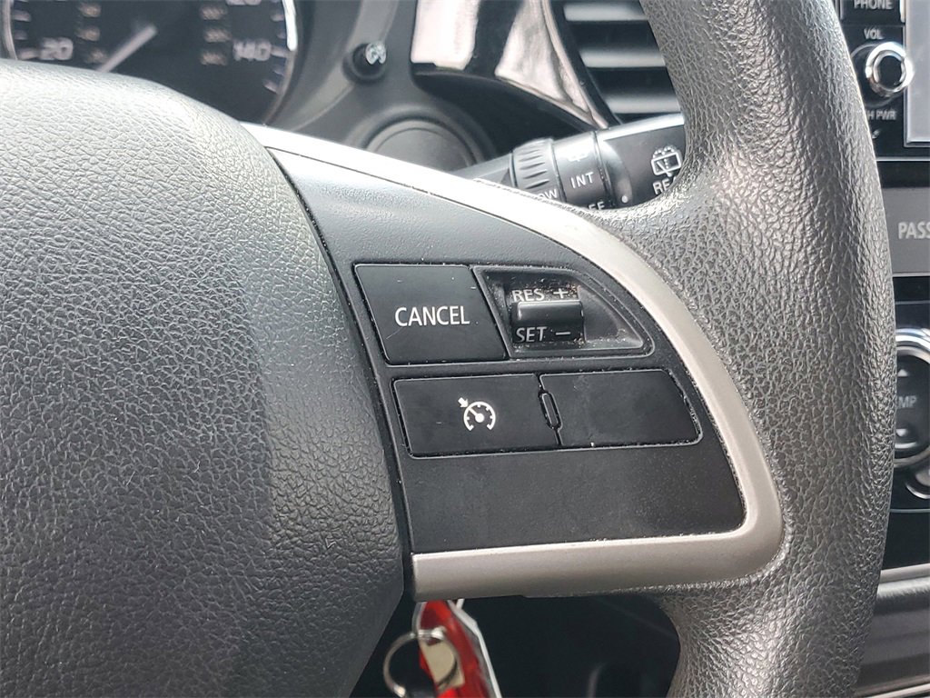 Used 2018 Mitsubishi Outlander ES image 21