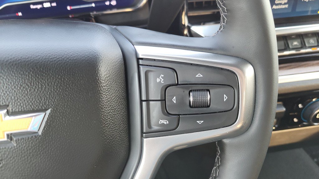 Used 2025 Chevrolet Silverado 1500 LT AWD/4WD image 30