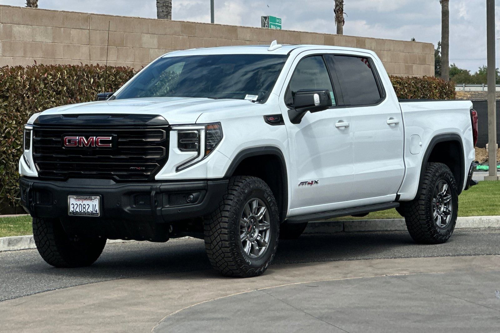 Certified 2026 GMC Sierra 1500 AT4X AWD/4WD image 8