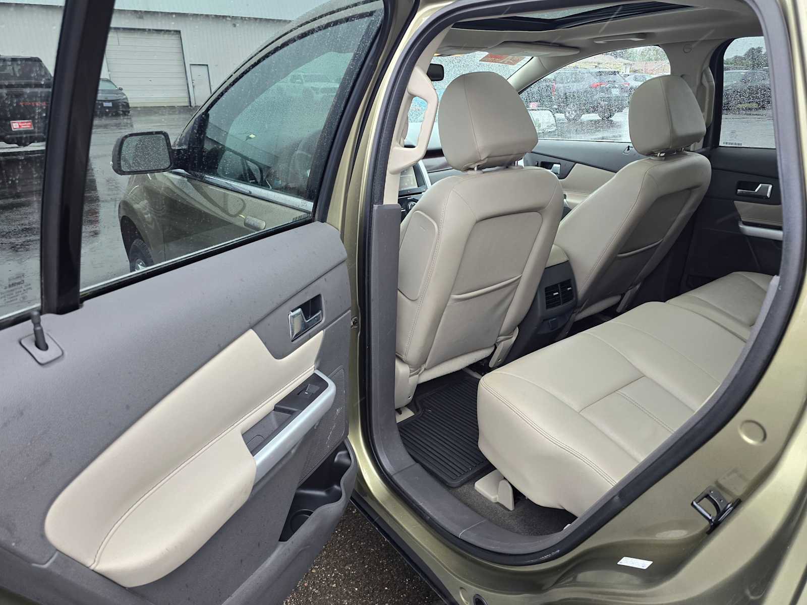 Used 2013 Ford Edge Limited AWD/4WD image 16