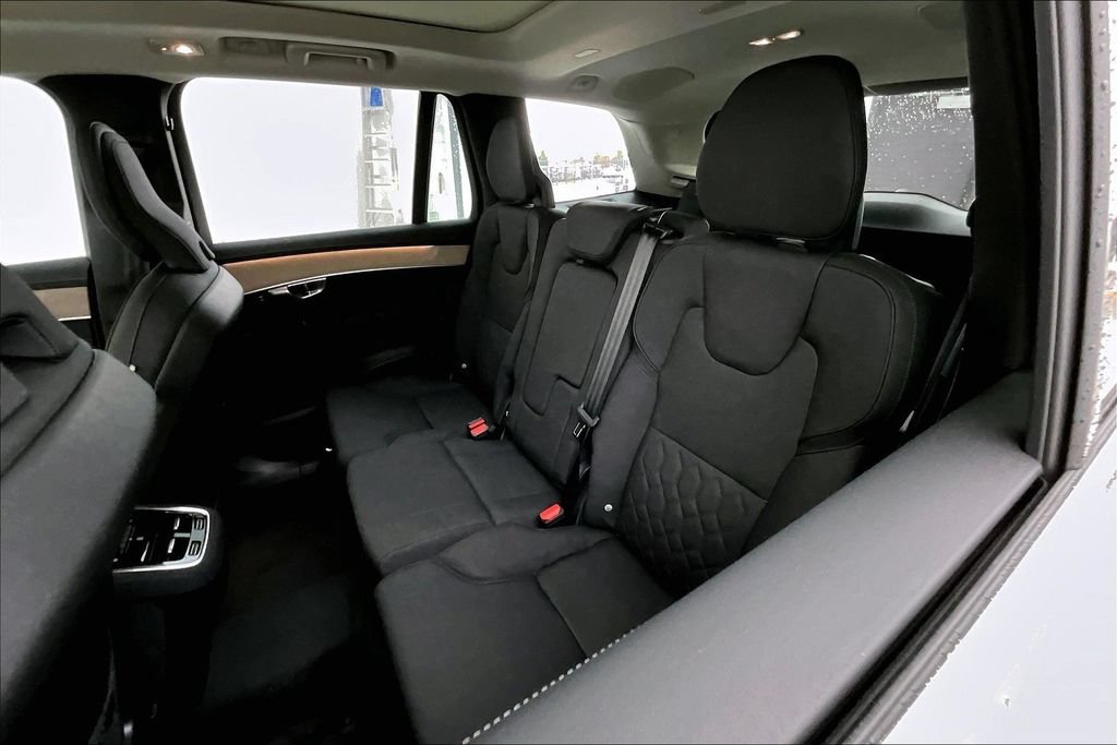 New 2026 Volvo XC90 B5 Plus AWD/4WD image 19