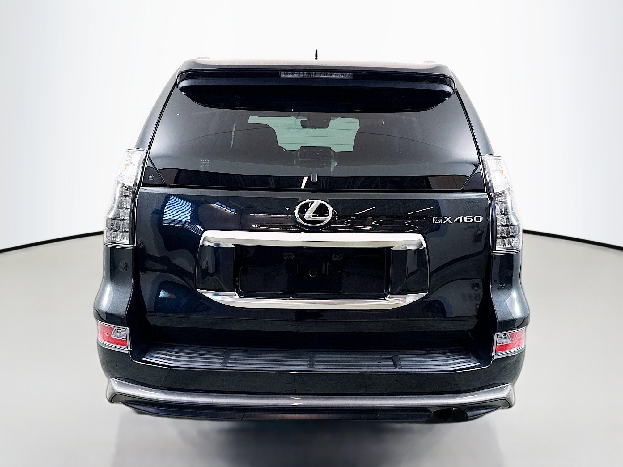 Used 2023 Lexus GX 460 Luxury w/ Sport Design Package AWD/4WD image 6