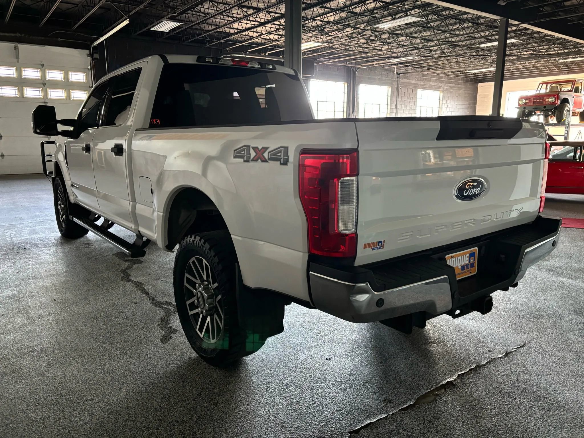 Used 2017 Ford F250 XLT w/ XLT Value Package image 5
