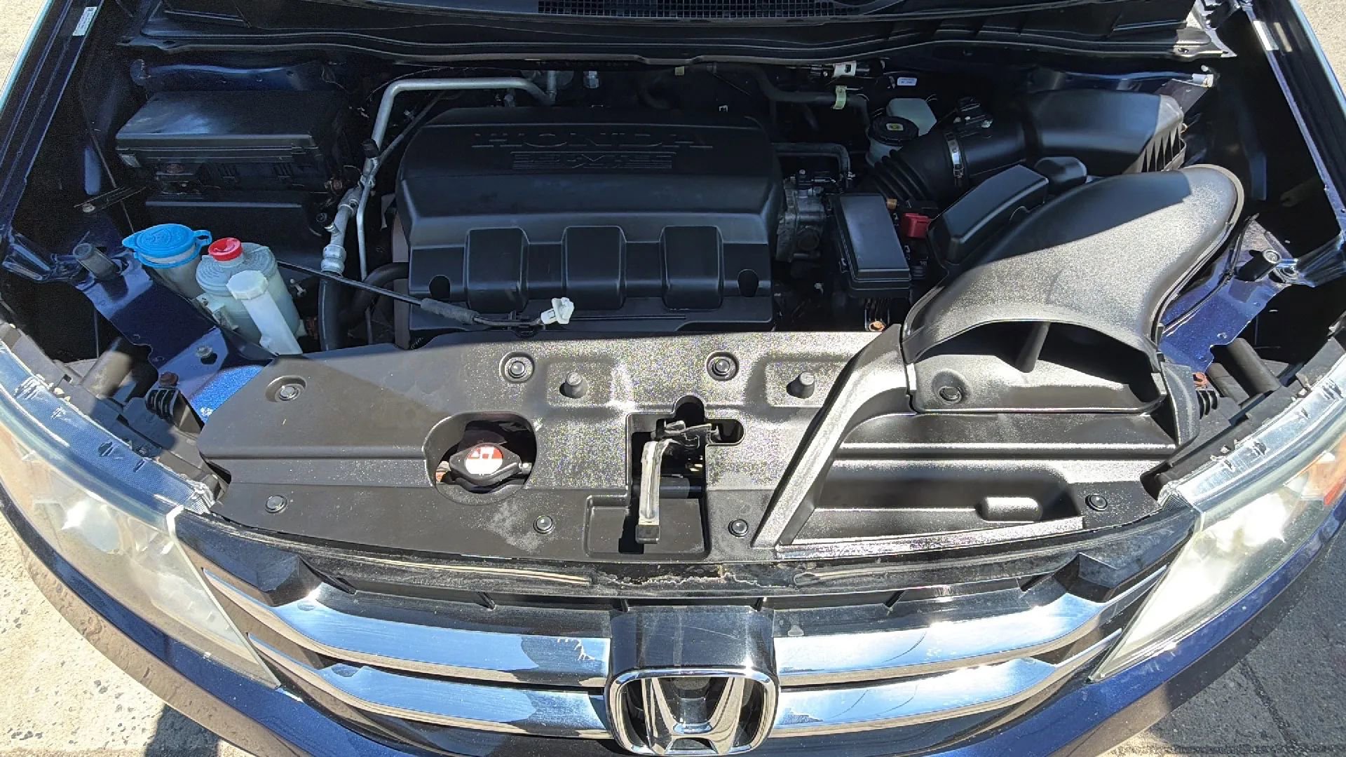 Used 2016 Honda Odyssey SE image 25