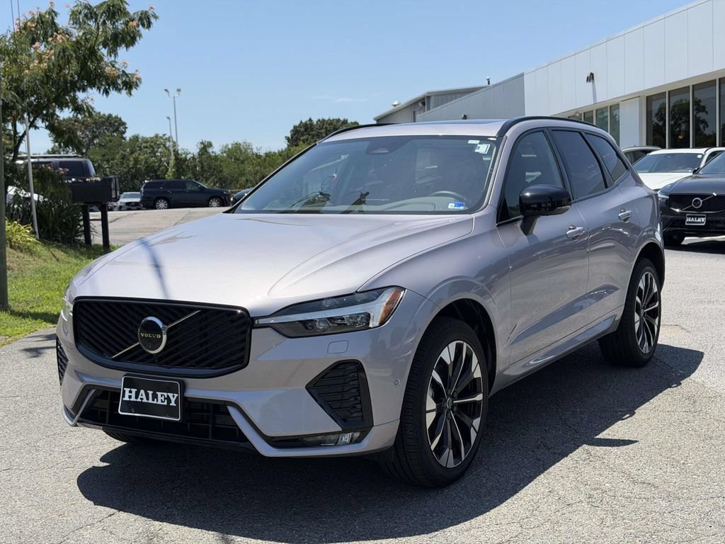 New 2026 Volvo XC60 B5 Plus w/ Protection Package Premier AWD/4WD image 22