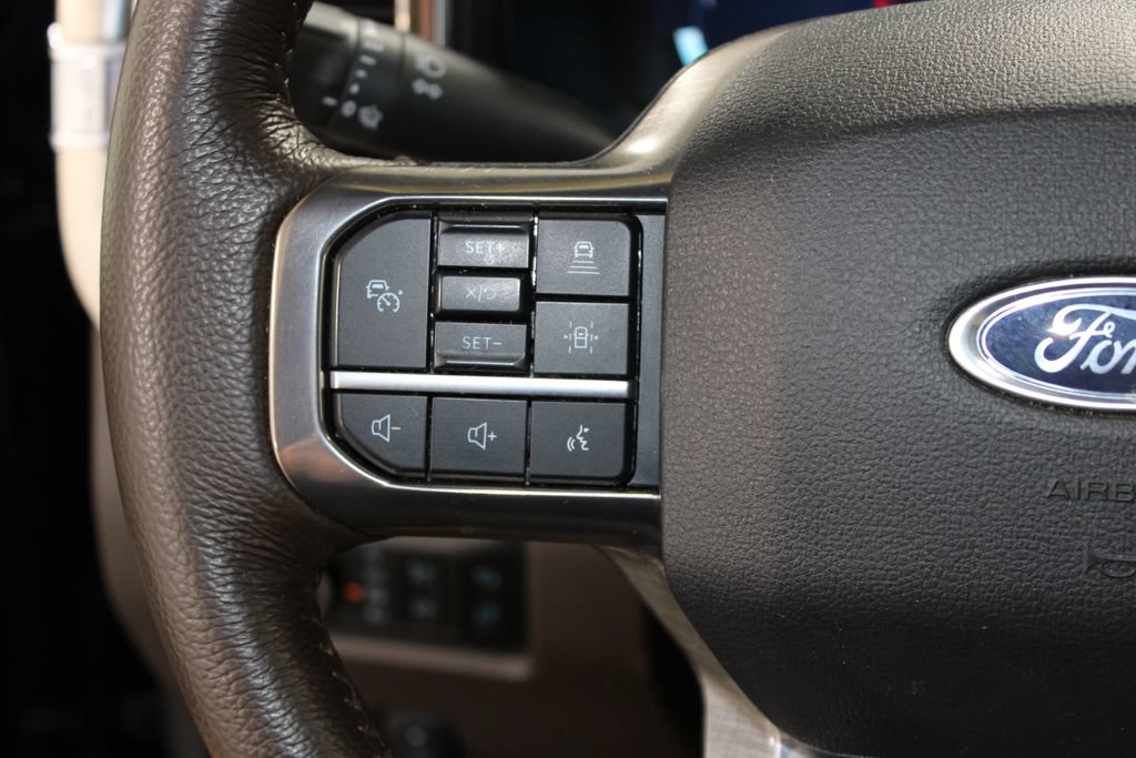 Used 2025 Ford F350 King Ranch w/ FX4 Off-Road Package AWD/4WD image 38