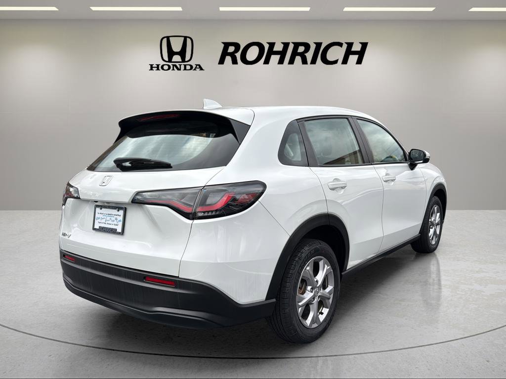 Used 2023 Honda HR-V LX image 5