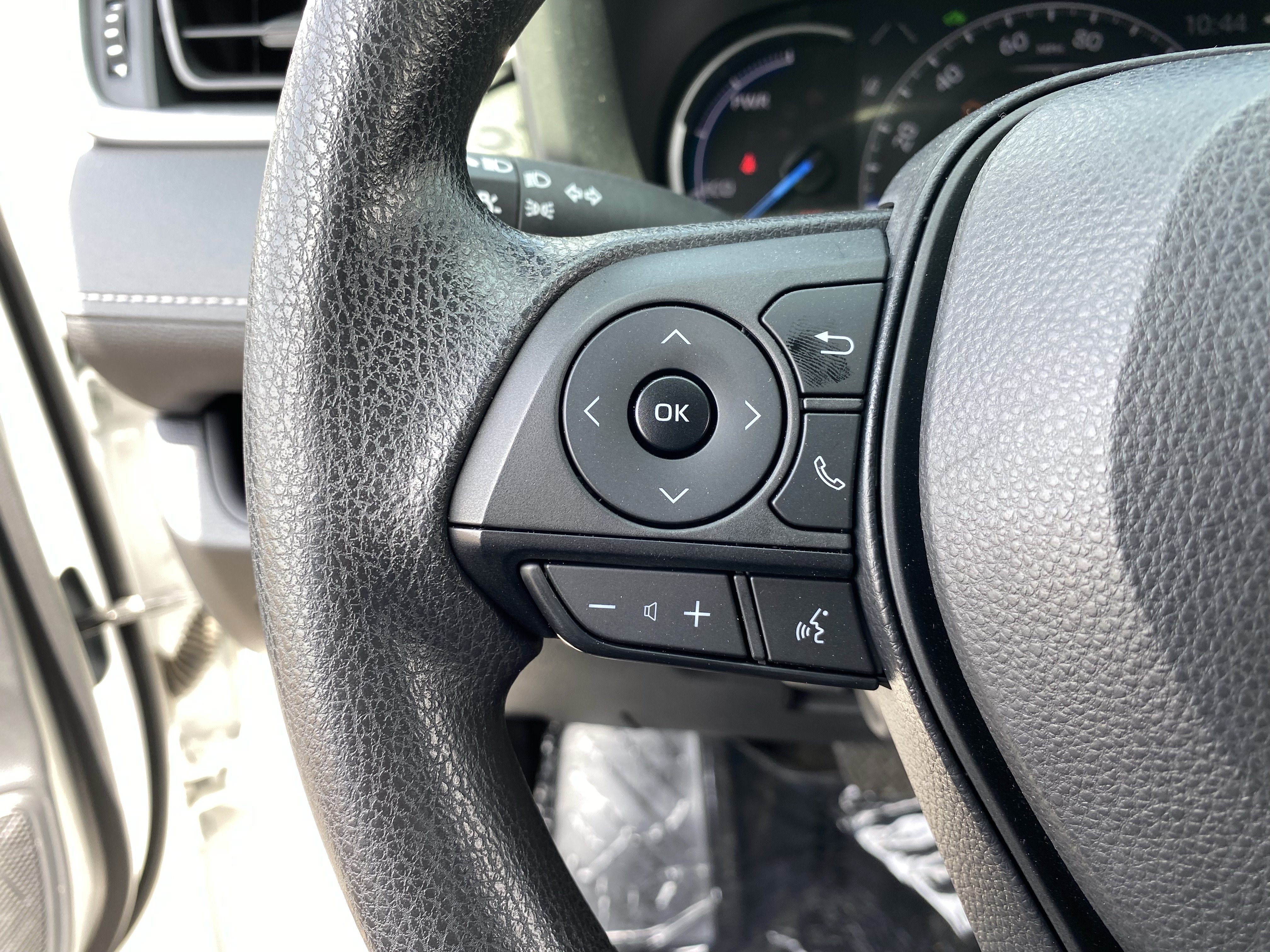 Used 2023 Toyota RAV4 LE AWD/4WD image 28