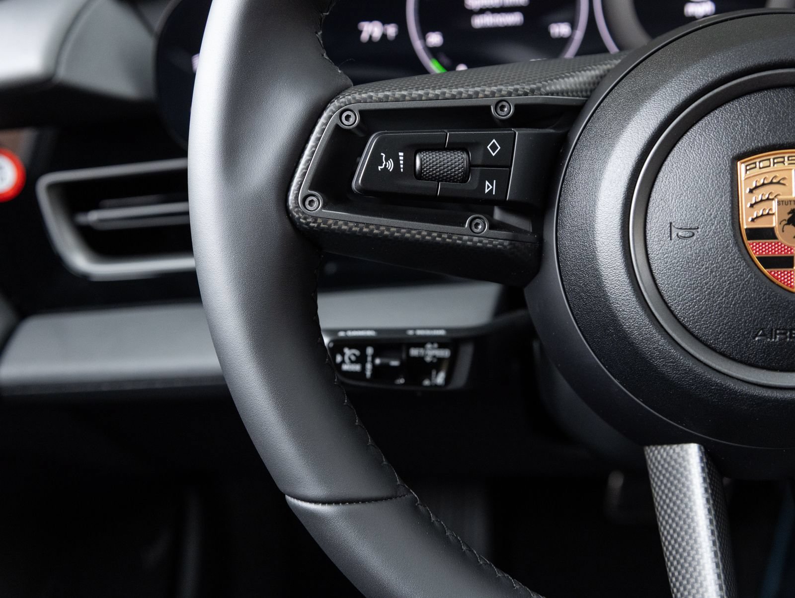 Certified 2026 Porsche Taycan AWD/4WD image 15