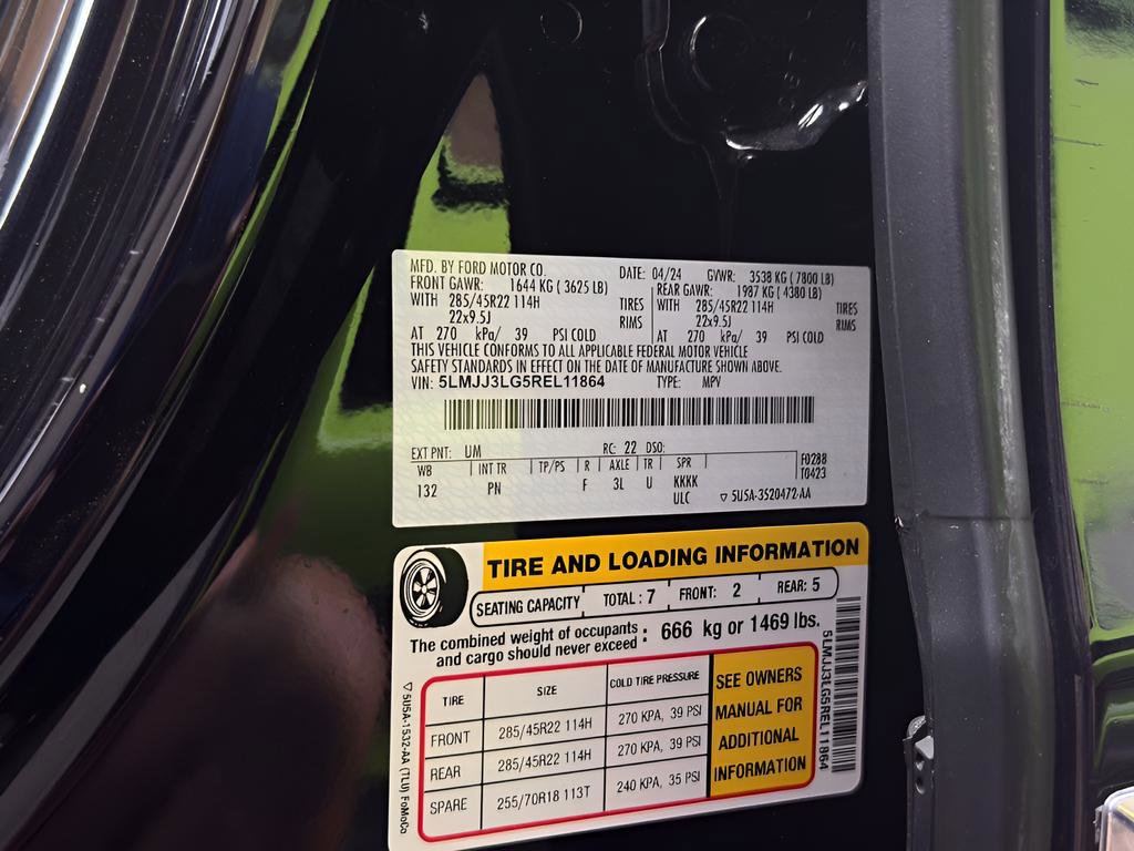 Used 2024 Lincoln Navigator L Reserve AWD/4WD image 37