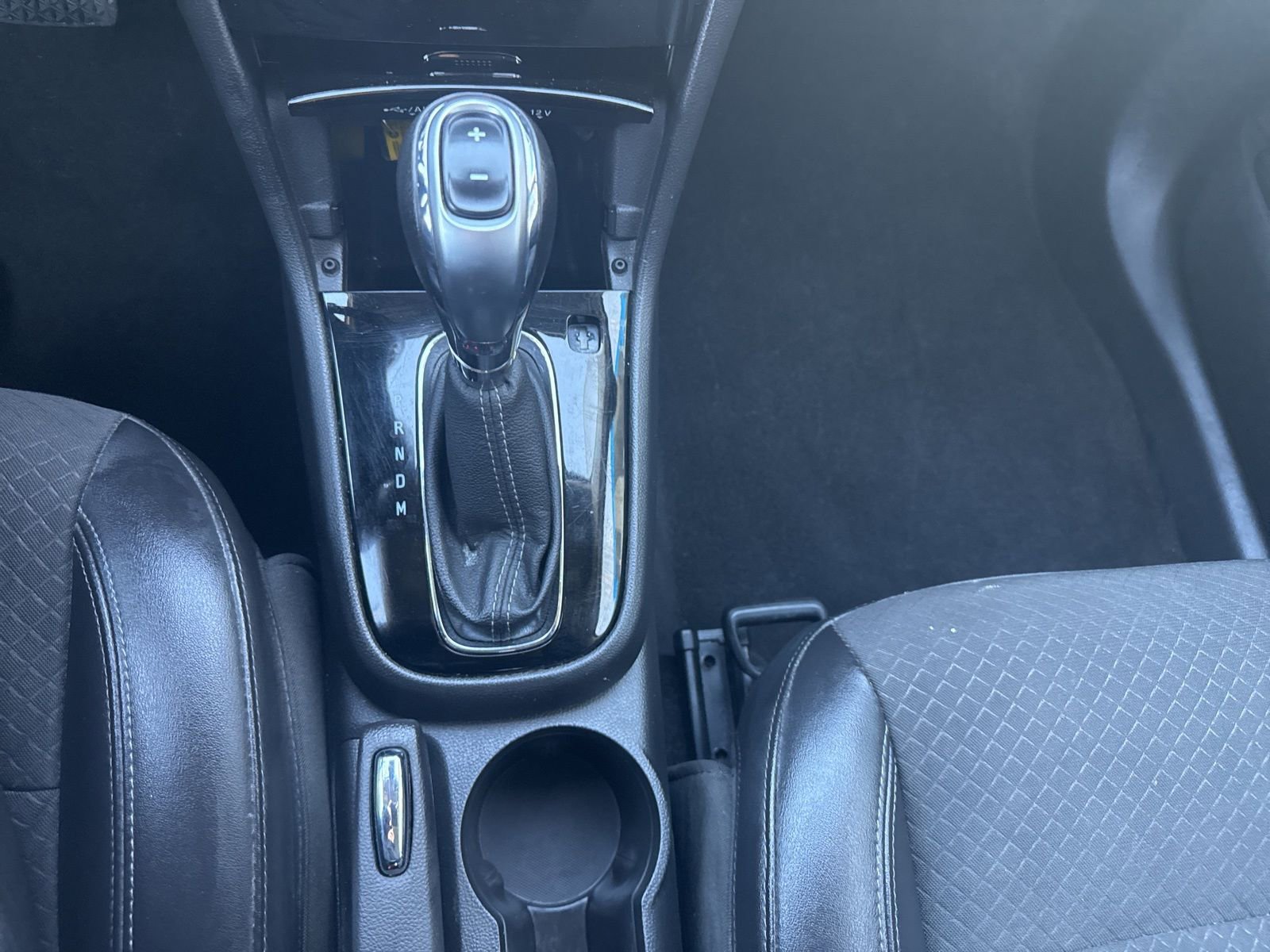 Used 2018 Buick Encore Preferred image 24