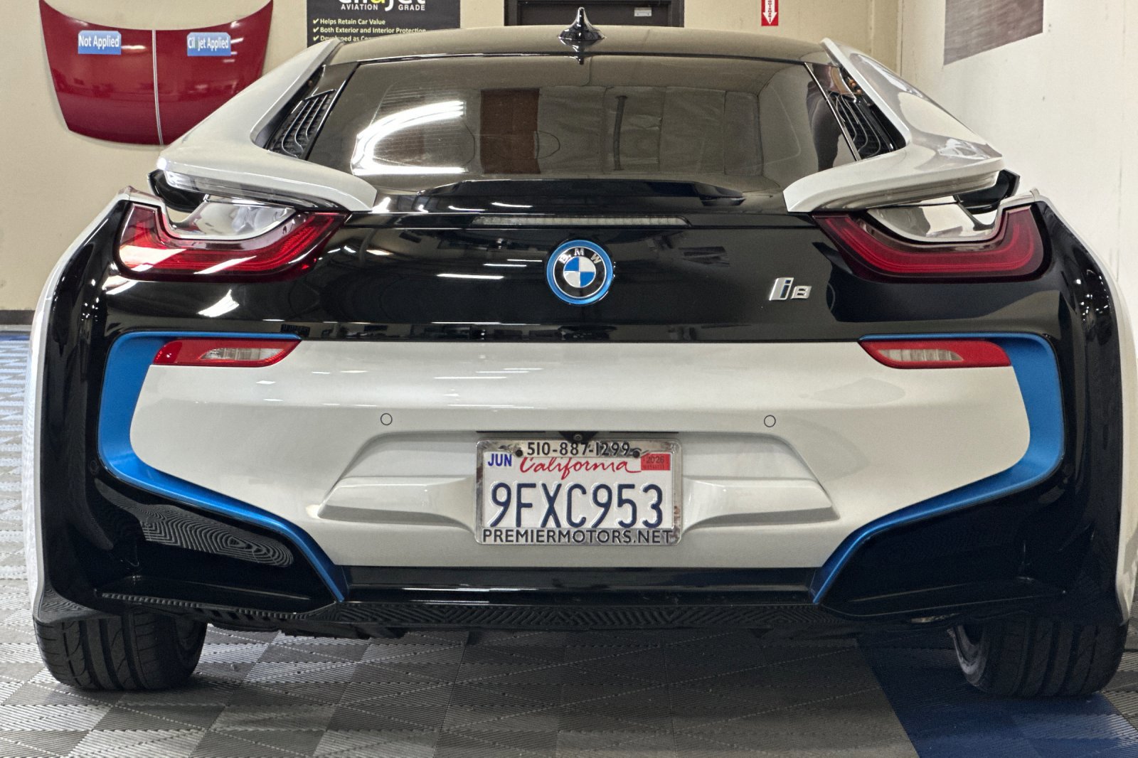 Used 2020 BMW i8 Coupe image 52