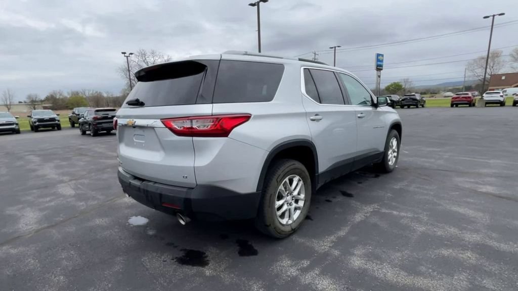 Used 2018 Chevrolet Traverse LT AWD/4WD image 8